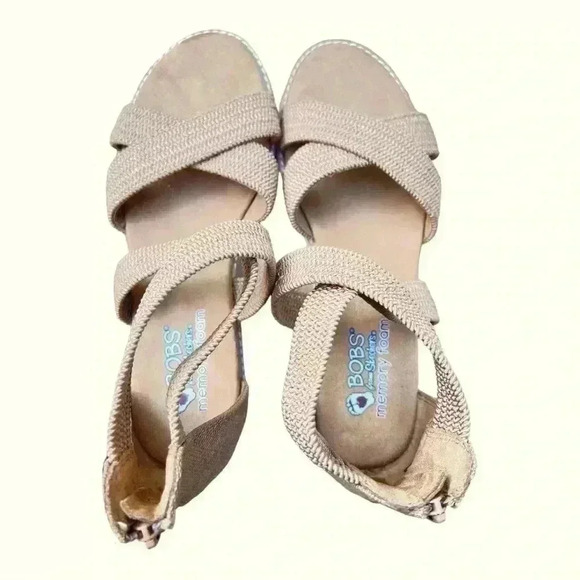 Skechers Women's BOBS Desert Kiss Adobe Princess Sandal Size 9.5 Tan Brand New - Picture 2 of 11